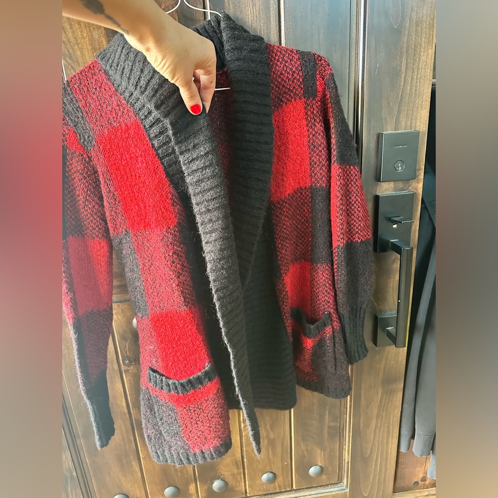 Wool winter Cardigan. Red and black checkered.